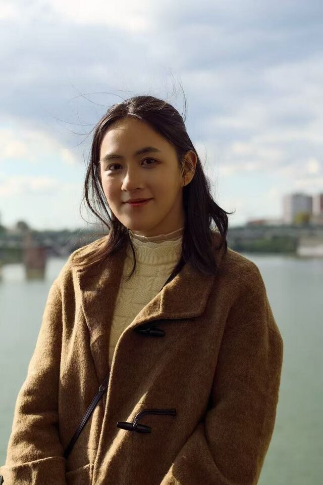 Yingfei Lu by the Garonne River in Toulouse
